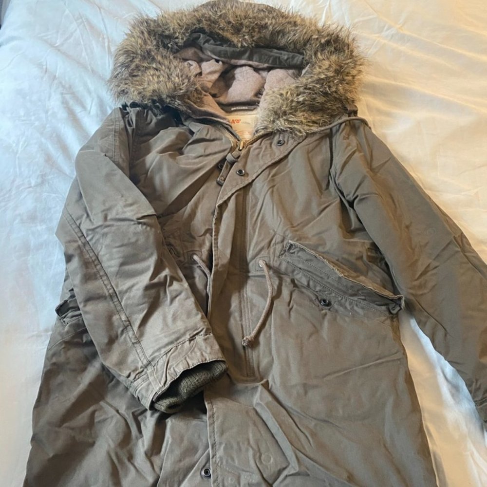 Aritzia TNA Britannia Parka XX-S